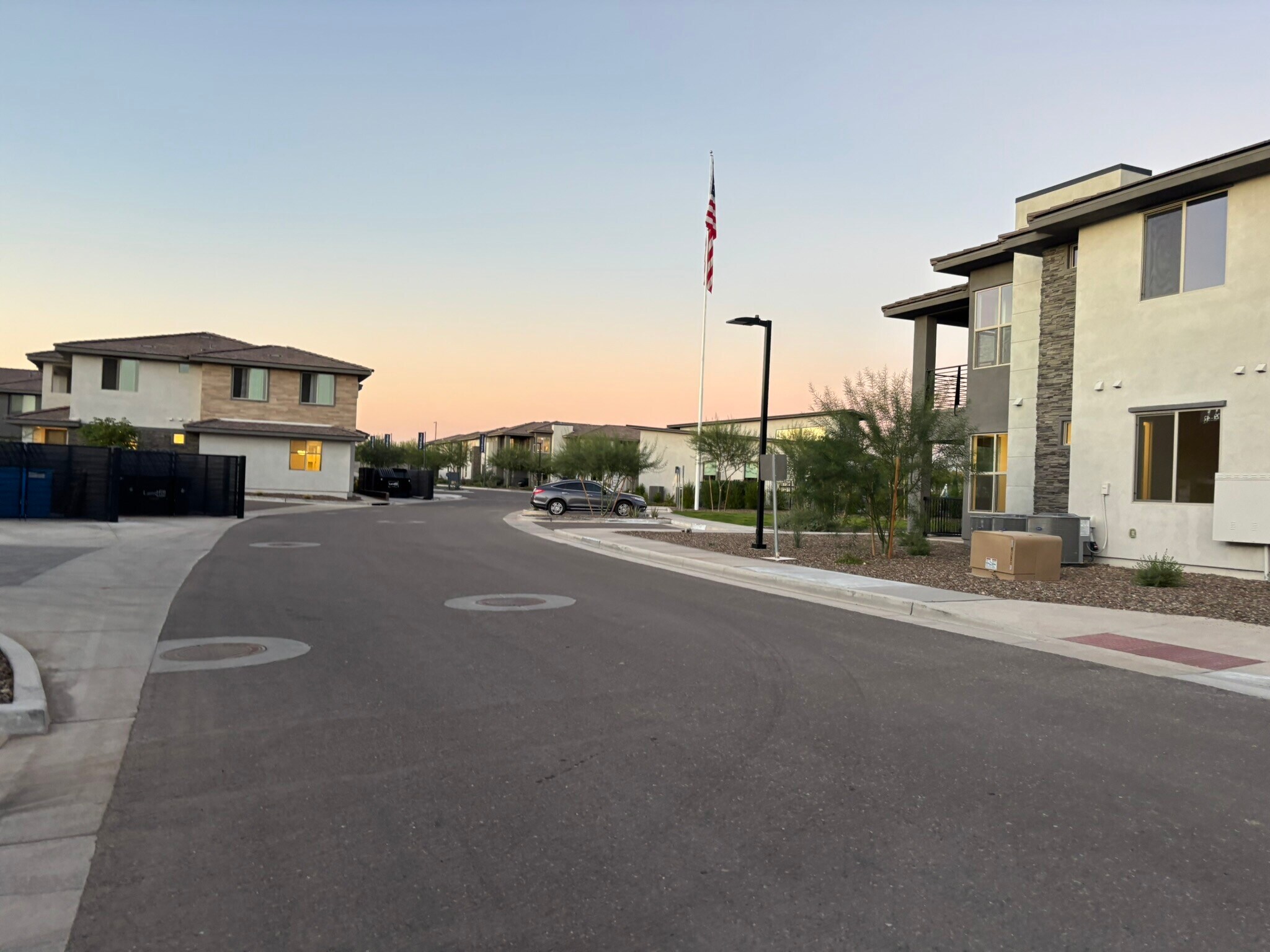 Building Photo - 2121 W Sonoran Desert Dr