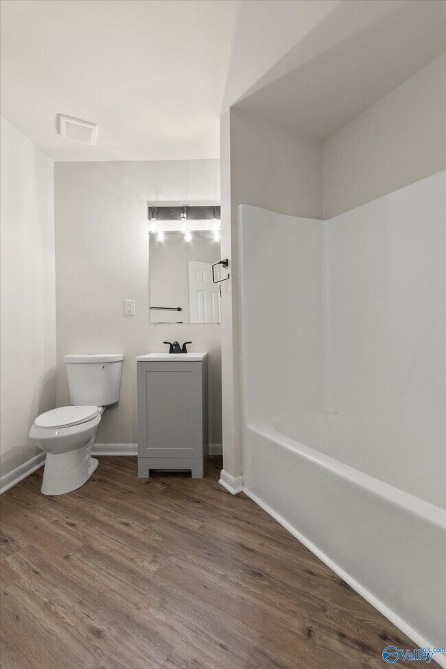 Building Photo - 3801 SW Triana Blvd