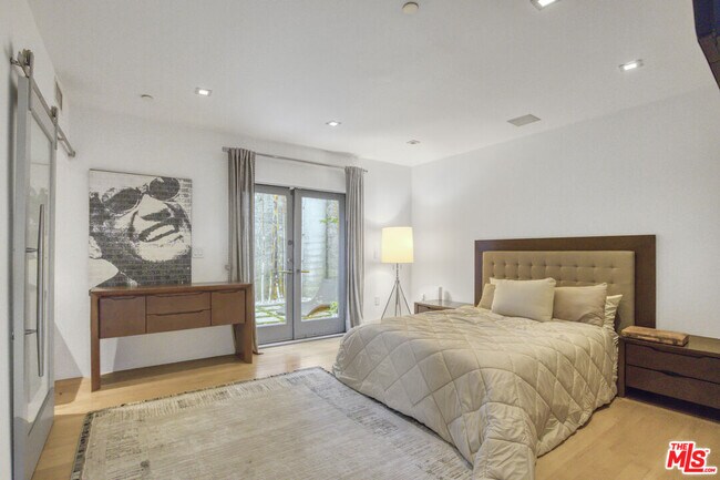 Building Photo - 1929 N Curson Ave