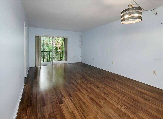 Building Photo - 120 Cypress Ln