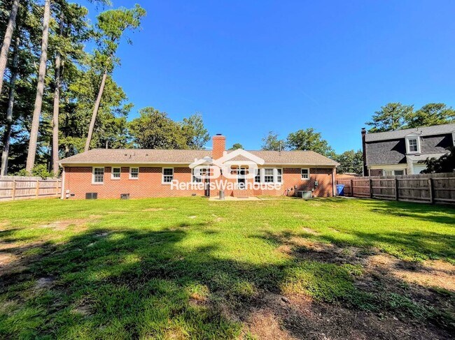 Building Photo - 2909 Duke of York Dr