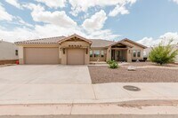 Building Photo - Modern 5 Bedroom Home with Solar Panels - MOVE IN SPECIAL: FIRST MONTH FREE!