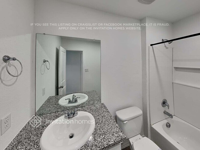 Building Photo - 160 Parish Ln