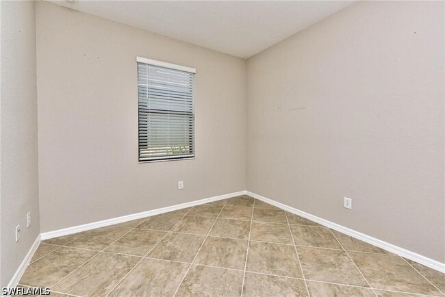 Building Photo - 9460 Foxglove Ln