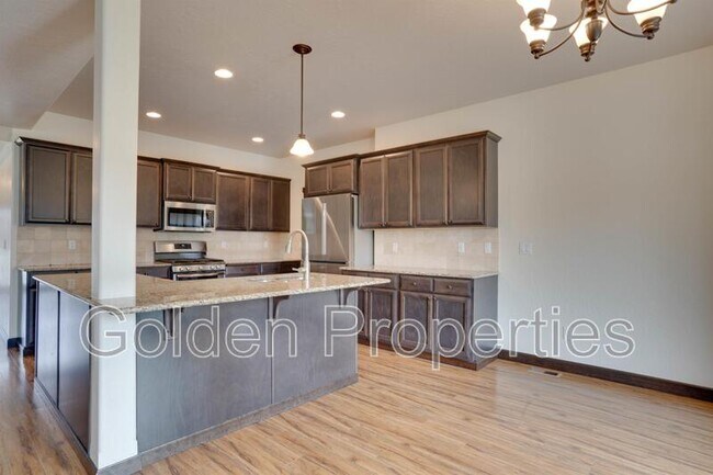 Building Photo - 6677 N Gavin Loop