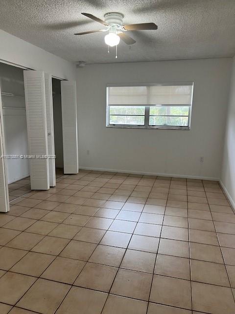 Building Photo - 633 S Royal Poinciana Blvd