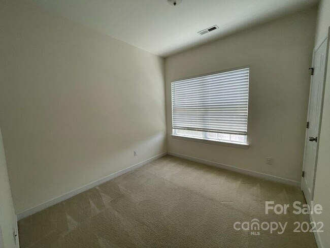 Building Photo - Short Term Rental Coming Soon! 3 BR/2.5BA | Renovated Townhome | 2-Car Garage Parking |Neighborho...