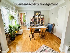 Building Photo - South Minneapolis Side by Side, Laundry, Dishwasher, Fenced Yard, Storage,  1 Car Garage available,