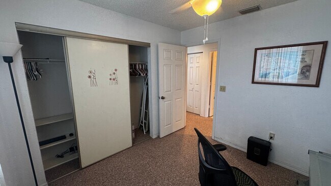 Building Photo - 11410 SW 85th Ct