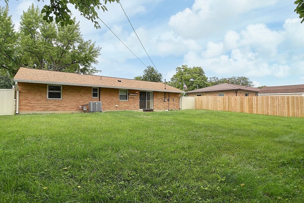 Building Photo - 4554 Powell Rd
