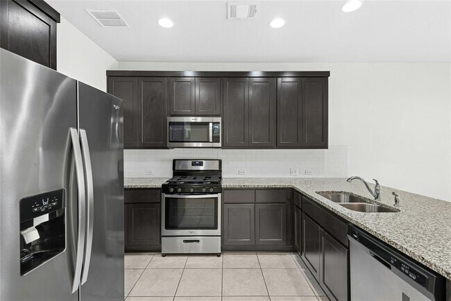 Building Photo - 1709 Arendale Dr