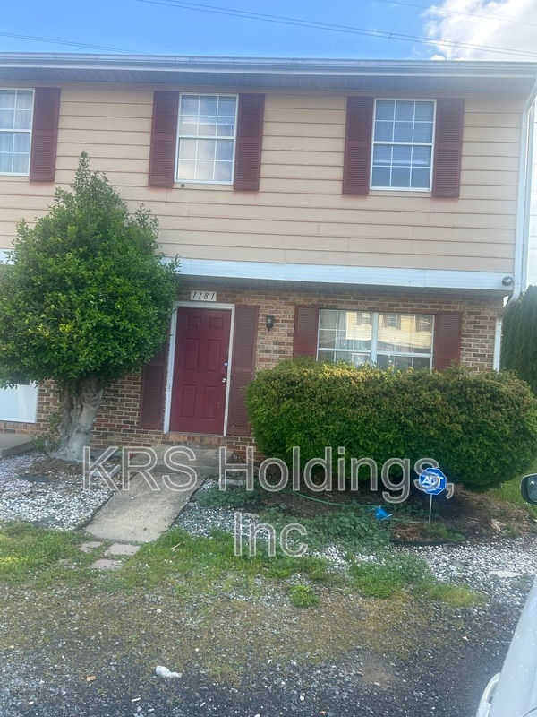Building Photo - 1181 Rosedale Dr