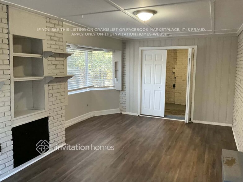 Building Photo - 3647 Brookcrest Cir