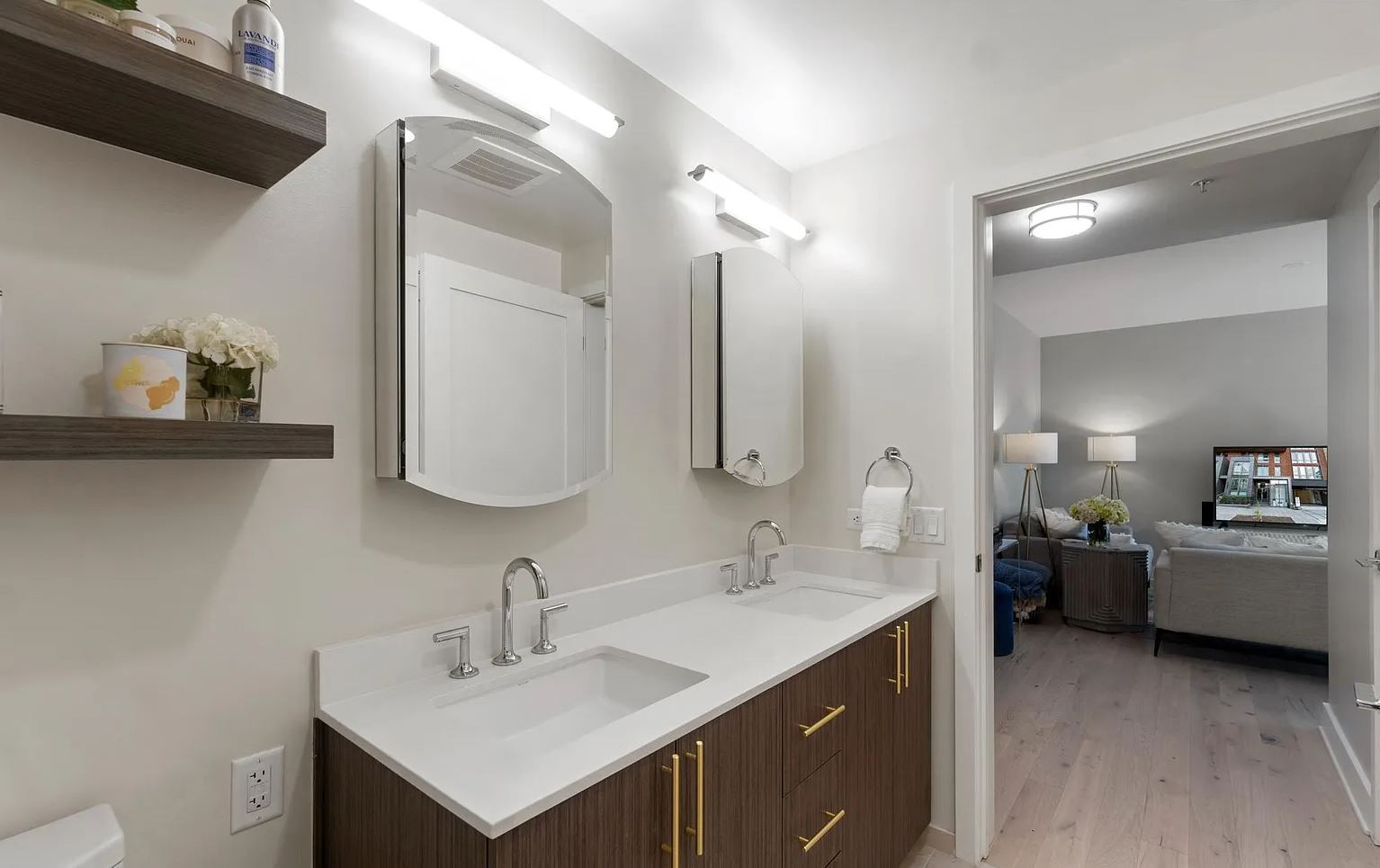 Bathroom - 1211 Van St SE