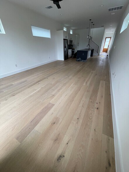Building Photo - 5210 Rogers Ln