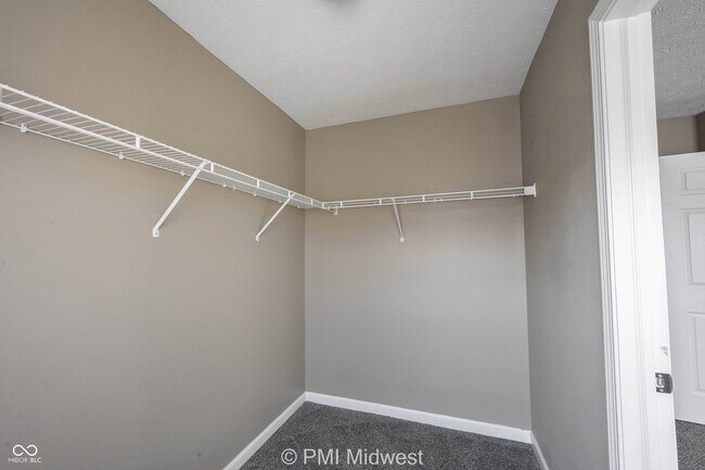 Building Photo - 1033 3rd Ave NW
