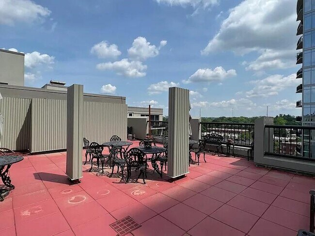 Building Photo - 275 13th St NE