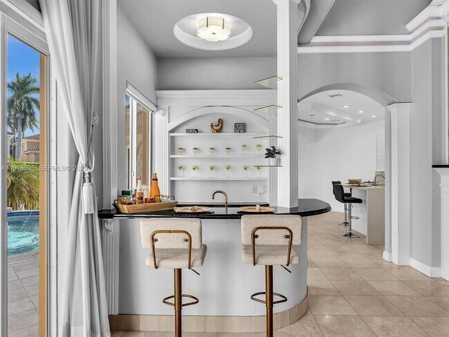 Building Photo - 922 Washington St