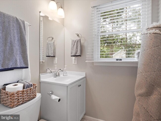 Building Photo - 8324 2nd Ave