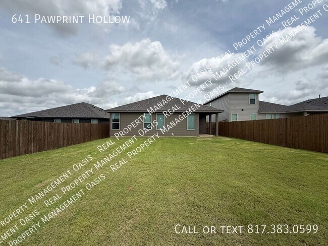 Building Photo - 641 Pawprint Holw