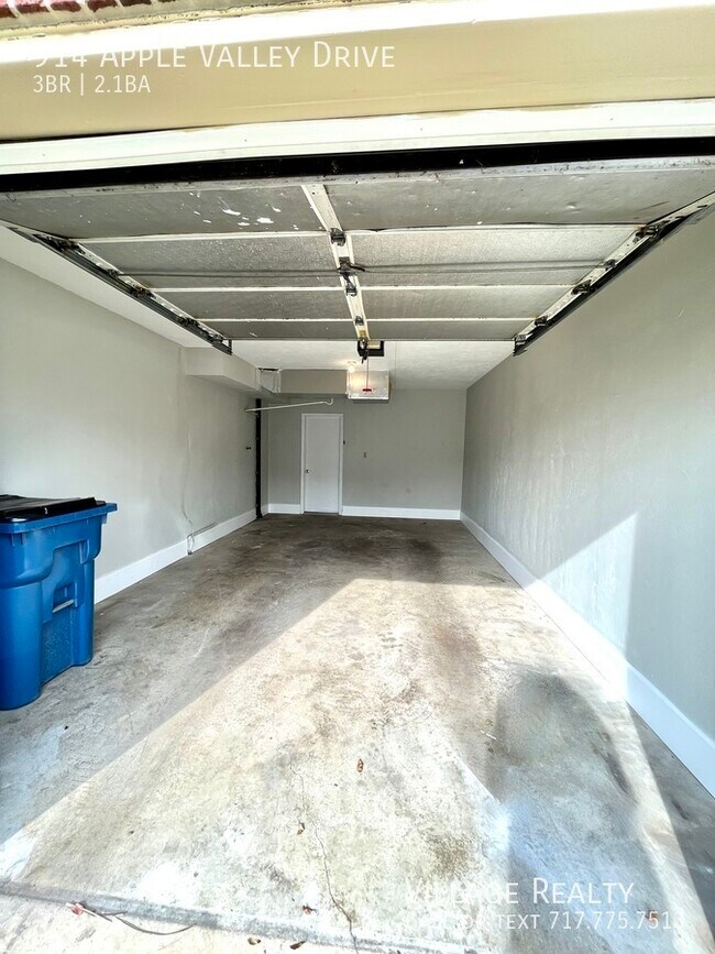 Building Photo - 914 Apple Valley Dr
