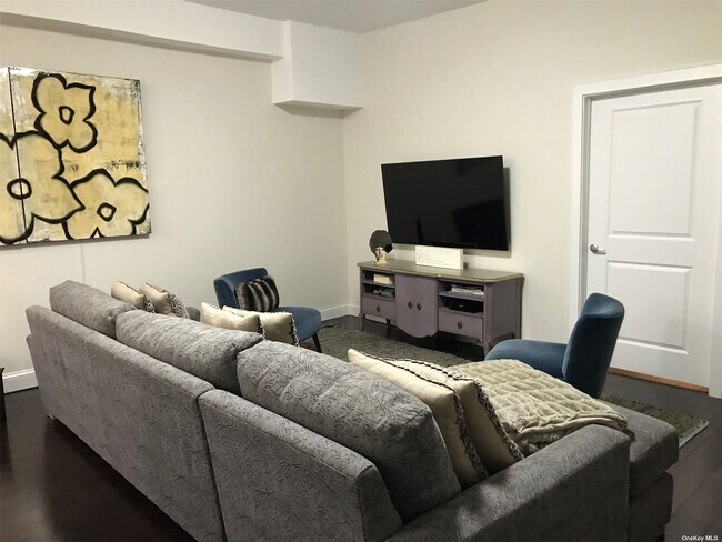 Building Photo - 3 Bryant Ave