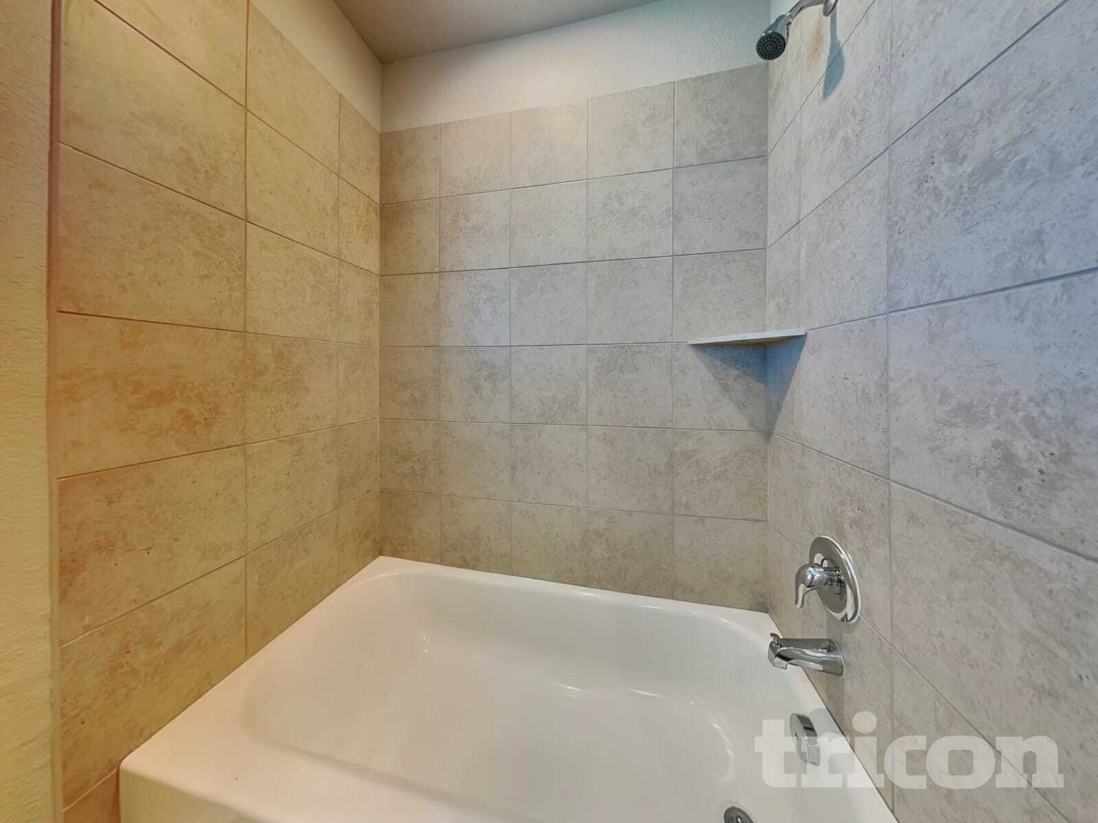 Building Photo - 5124 Saddle Clb Dr