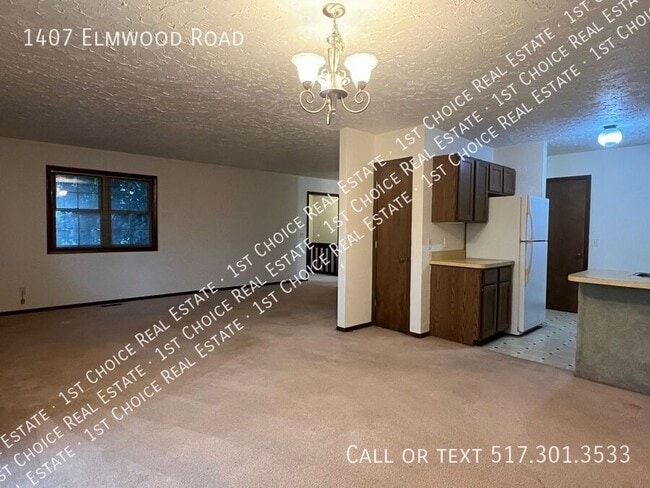 Building Photo - 1407 Elmwood Rd