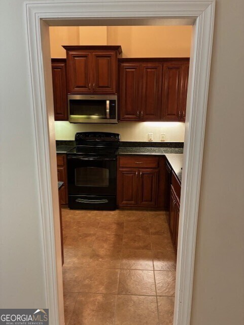 Building Photo - 216 Holm Pl