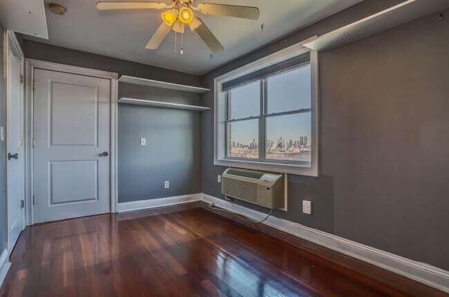 Building Photo - 1720 New York Ave