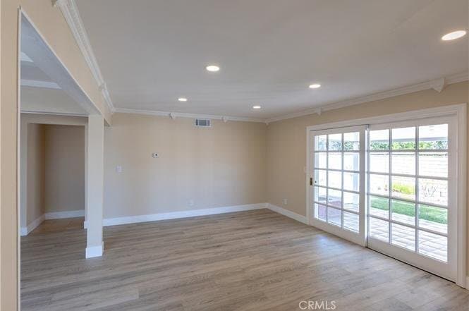Building Photo - 15815 Silvergrove Dr