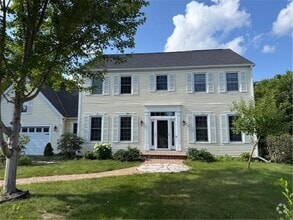 Building Photo - 4046 Albany Cir