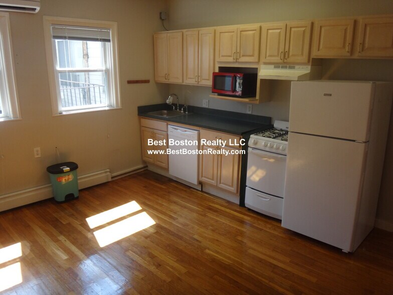 Building Photo - 20 John F. Kennedy St