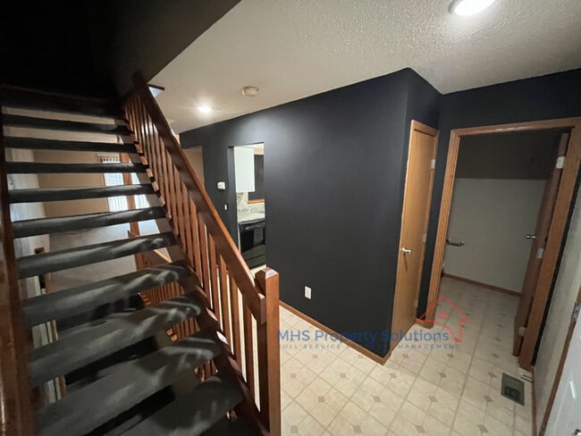 Building Photo - 186 Macfalls Way