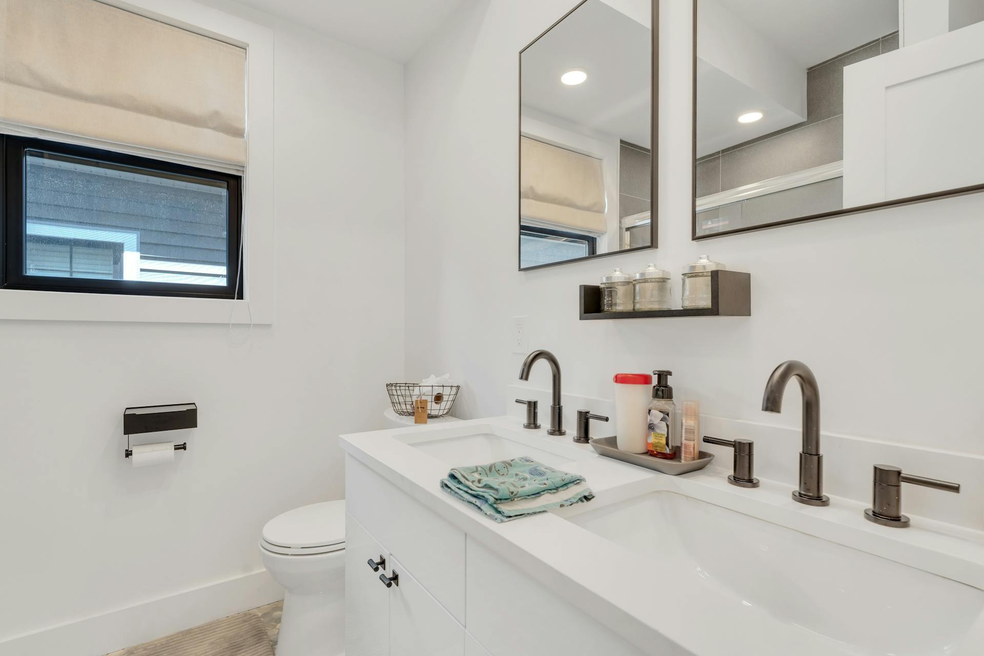 Building Photo - 71 Mission St