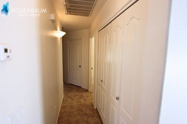 Building Photo - Charming 3-beds, 2-baths home in Wigwam Creek of Litchfield Park!