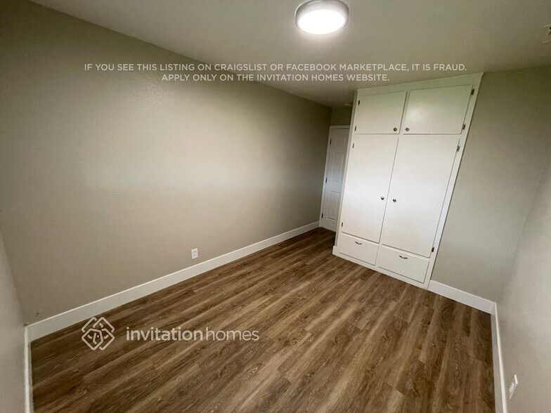 Building Photo - 2332 Zinfandel Dr