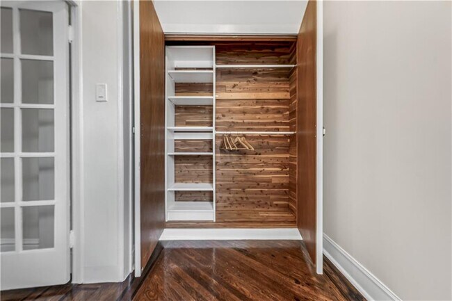 Building Photo - 534 81st St