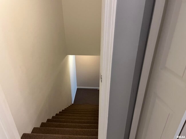 Building Photo - 1704 Tern Pl