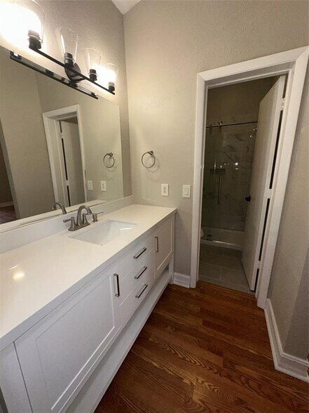 Building Photo - 3892 Coral Tree Cir