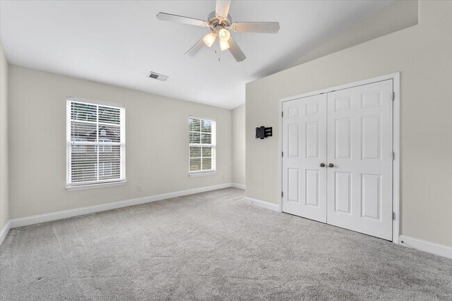 Building Photo - 3770 Shadow Ridge Dr