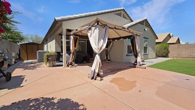 Building Photo - Beautifully updated home in Las Brisas Community of Goodyear!