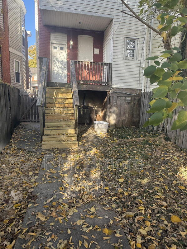 Building Photo - 5205 Craig Ave