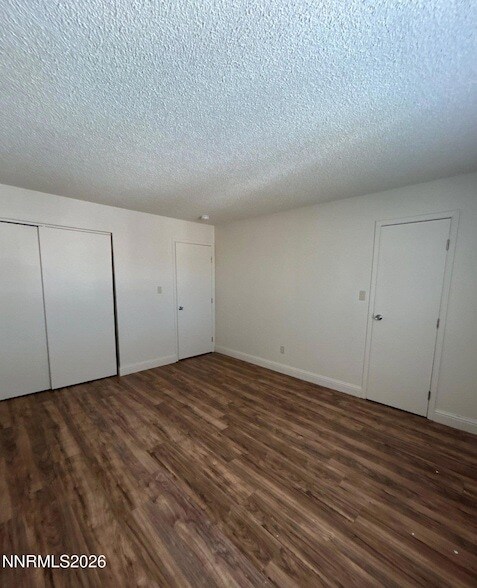 Building Photo - 1410 E 9th St