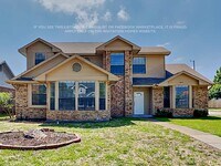 Building Photo - 2317 Roanoke Cir