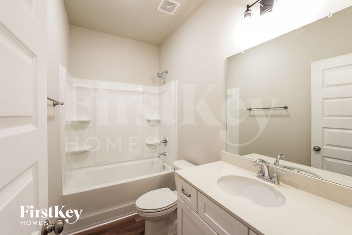 Building Photo - 1580 Brookhaven Dr