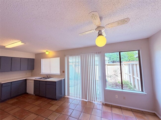 Building Photo - 9611 Blue Creek Ln