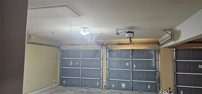 Building Photo - 957 Firthwood Ln