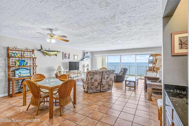 Building Photo - 403 Jimmy Buffett Mem Hwy