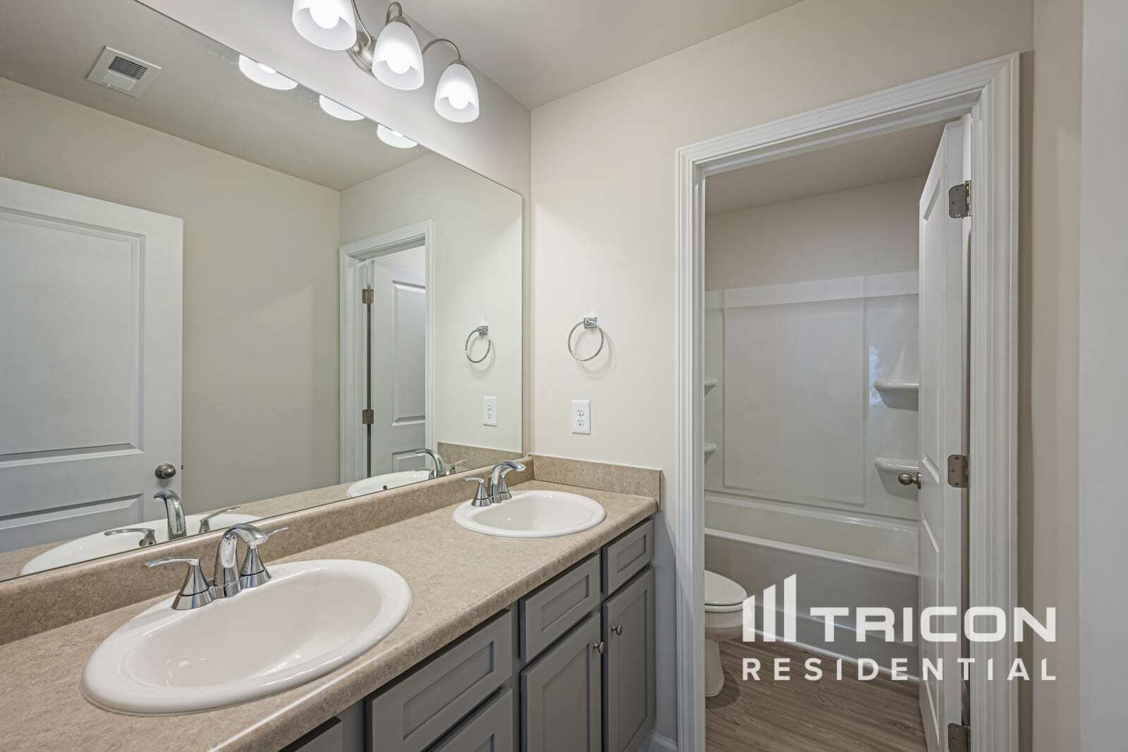 Building Photo - 228 Margrave Dr
